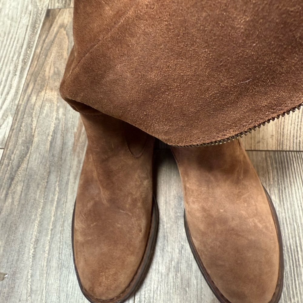 NWT Born Tan Suede Leather Boots with Zipper sz 6m Perfect Fall - Picture 10 of 16